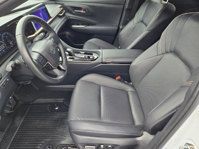 2025 Toyota Crown Signia XLE AWD