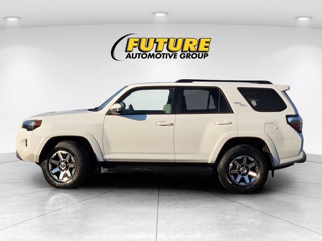 2020 Toyota 4Runner TRD Off-Road Premium 4WD W/ Moonroof and Premium Pkg.