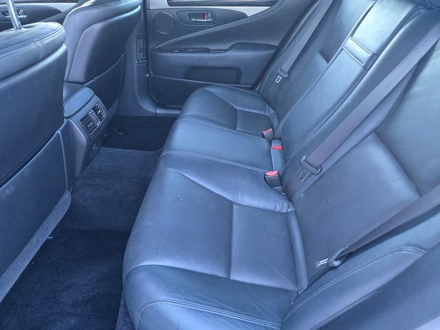 2016 Lexus LS 460 W/ Comfort and Weather Pkg.