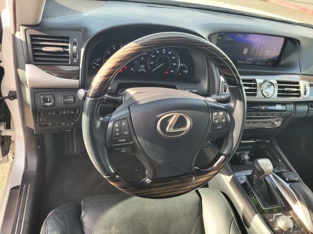 2016 Lexus LS 460 W/ Comfort and Weather Pkg.