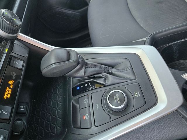 2019 Toyota RAV4 Hybrid XLE