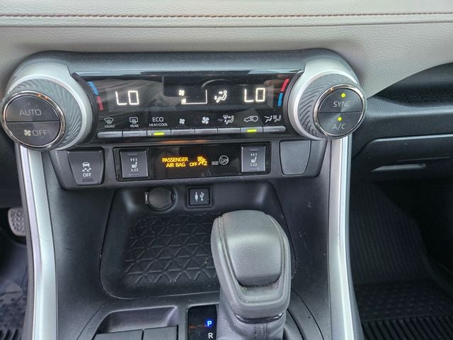 2019 Toyota RAV4 Hybrid XLE