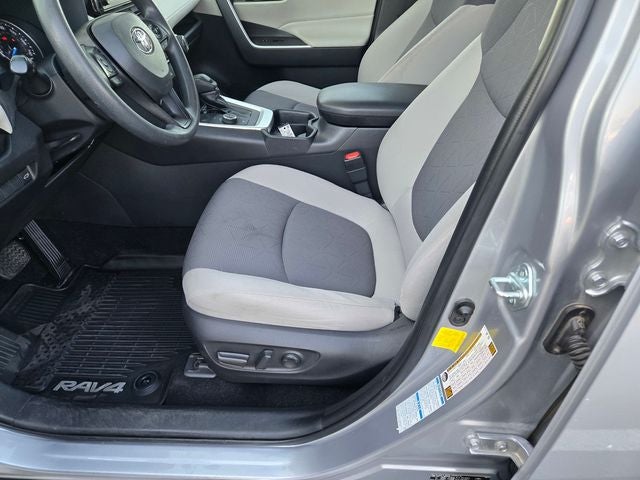 2019 Toyota RAV4 Hybrid XLE