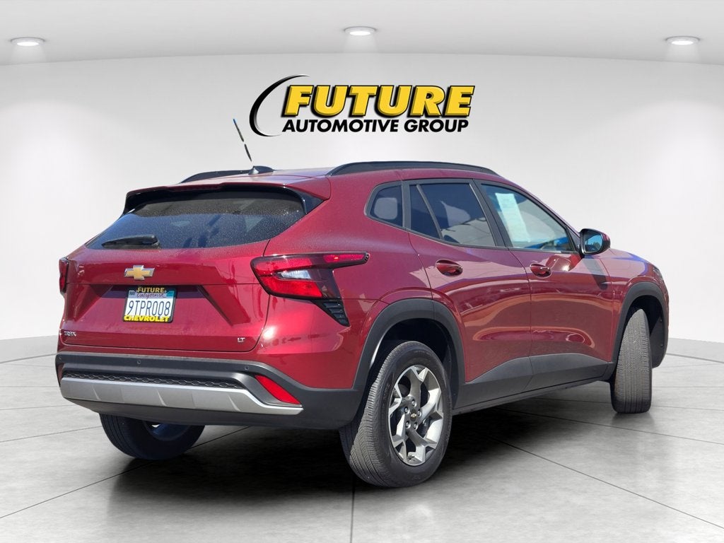 2025 Chevrolet Trax LT