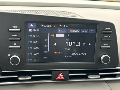 2024 Hyundai Elantra SE