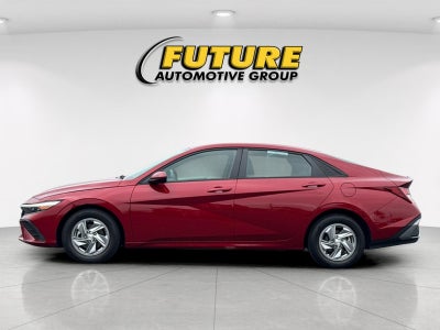 2024 Hyundai Elantra SE