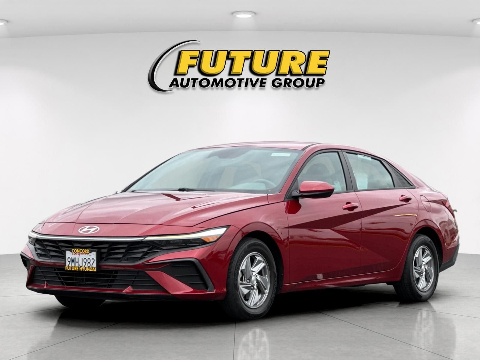 2024 Hyundai Elantra SE