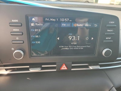 2025 Hyundai Elantra SE