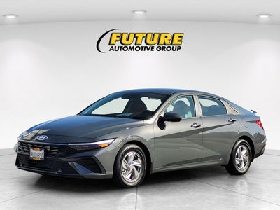2025 Hyundai Elantra SE