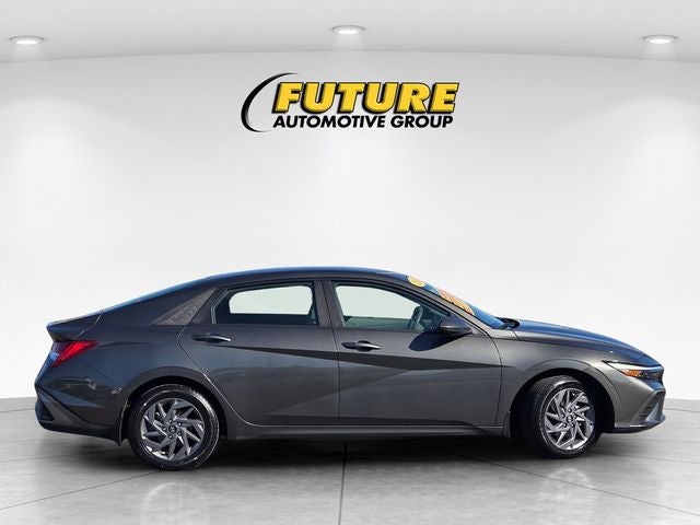 2024 Hyundai Elantra Hybrid Blue W/ Navigation