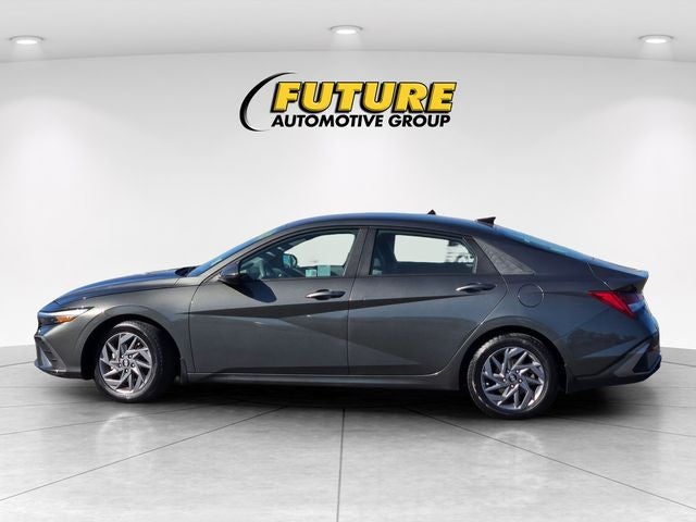 2024 Hyundai Elantra Hybrid Blue W/ Navigation