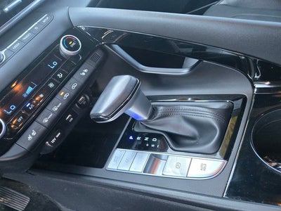 2023 Hyundai Elantra Hybrid Limited W/ Leather and Navigation