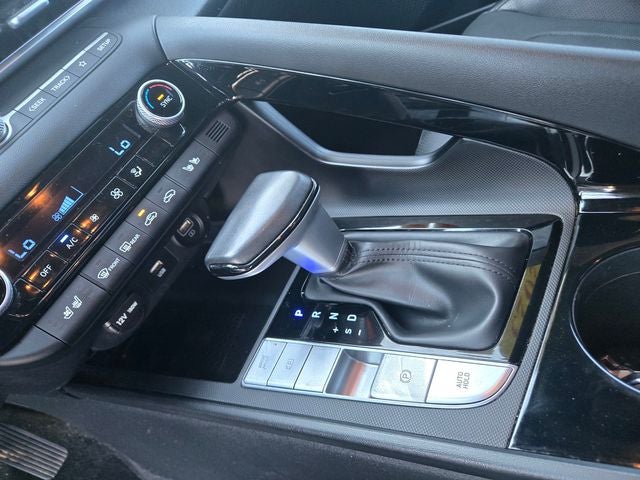 2023 Hyundai Elantra Hybrid Limited W/ Leather and Navigation