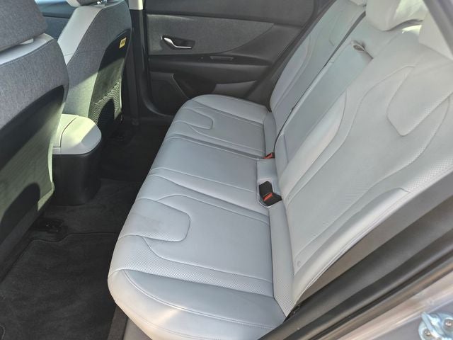 2023 Hyundai Elantra Limited W/ Navigation and Moonroof