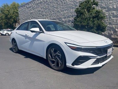 2024 Hyundai Elantra Limited