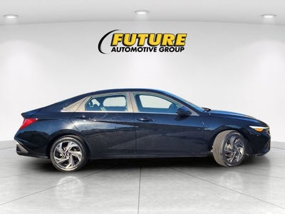 2025 Hyundai Elantra SEL Convenience