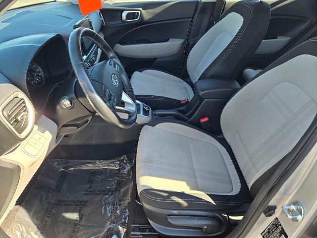 2022 Hyundai Venue SEL FWD w/Moonroof