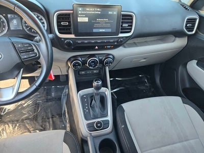 2022 Hyundai Venue SEL FWD w/Moonroof