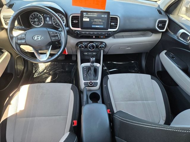 2022 Hyundai Venue SEL FWD w/Moonroof