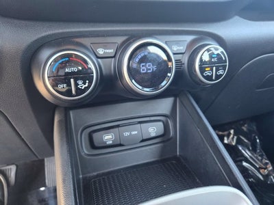 2025 Hyundai Venue SEL FWD