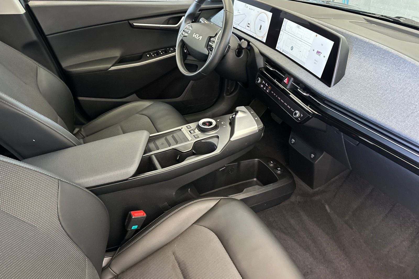 2024 Kia EV6 Light