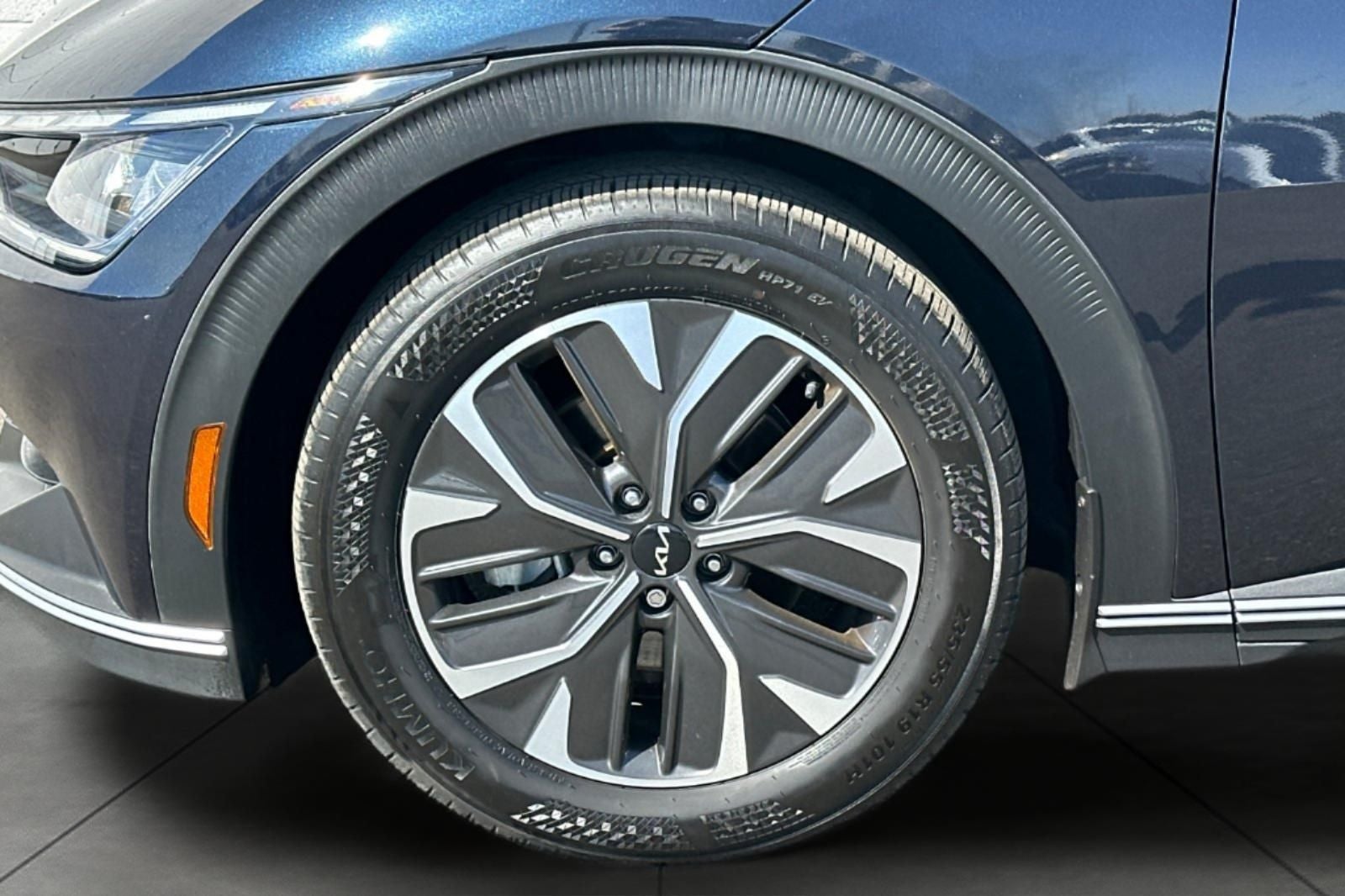 2024 Kia EV6 Light