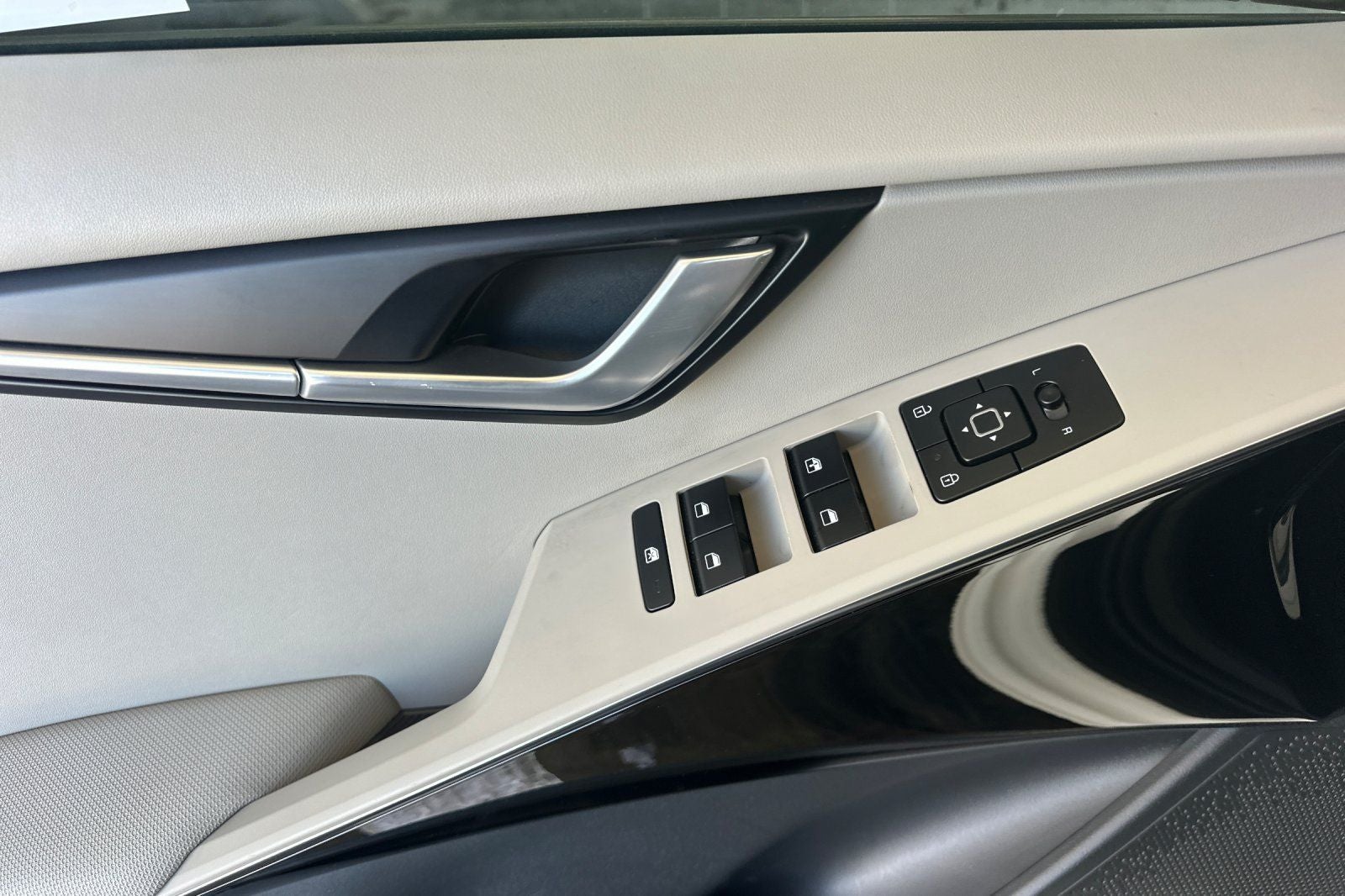 2023 Kia Niro EV Wind