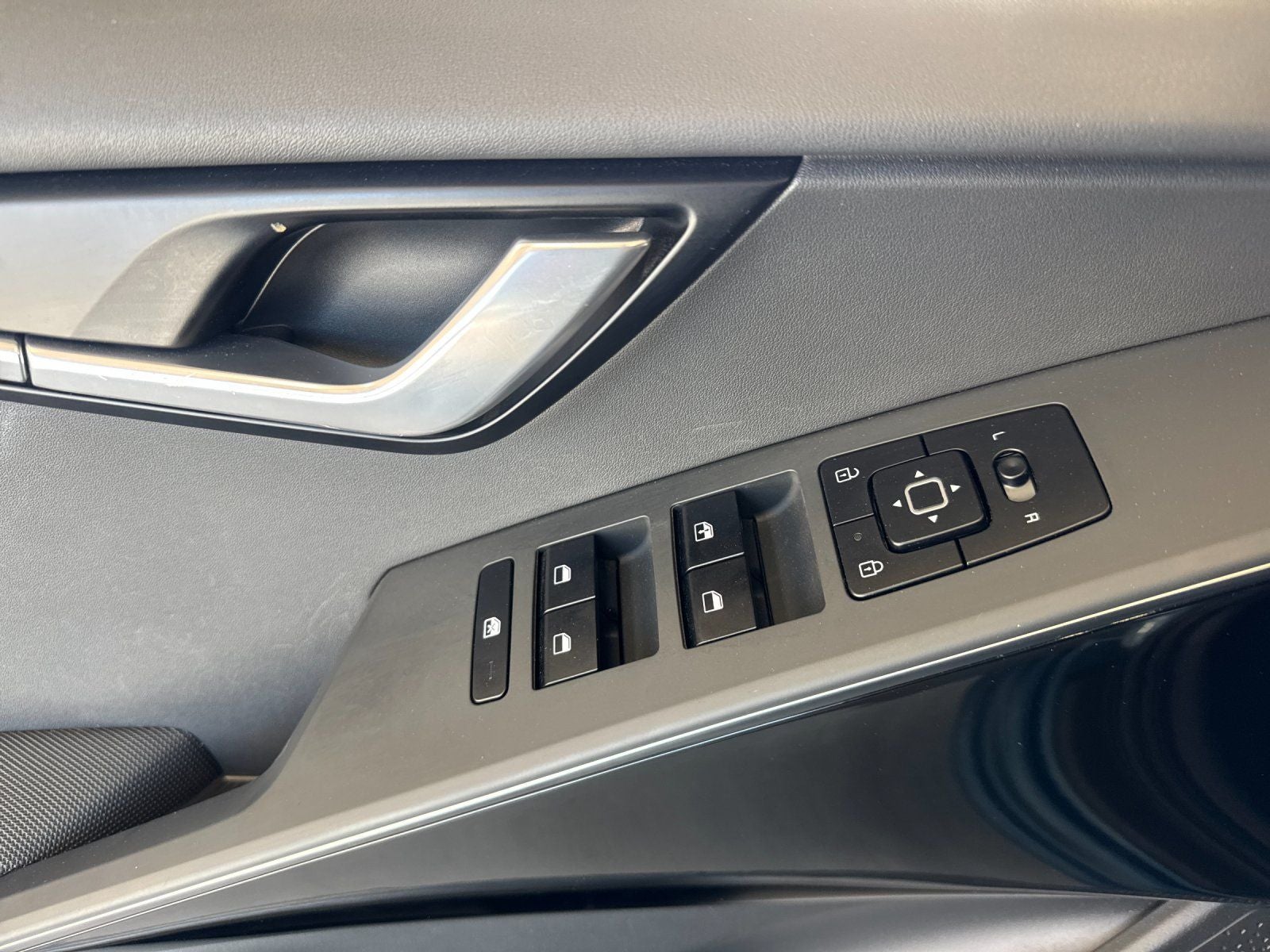 2023 Kia Niro EV Wind