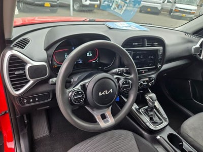 2024 Kia Soul LX Hatchback