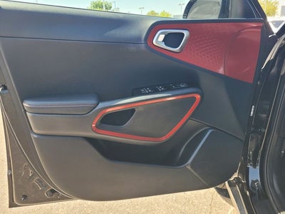 2025 Kia Soul GT-Line
