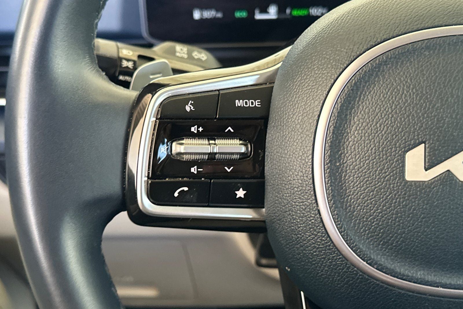 2025 Kia Carnival Hybrid SX