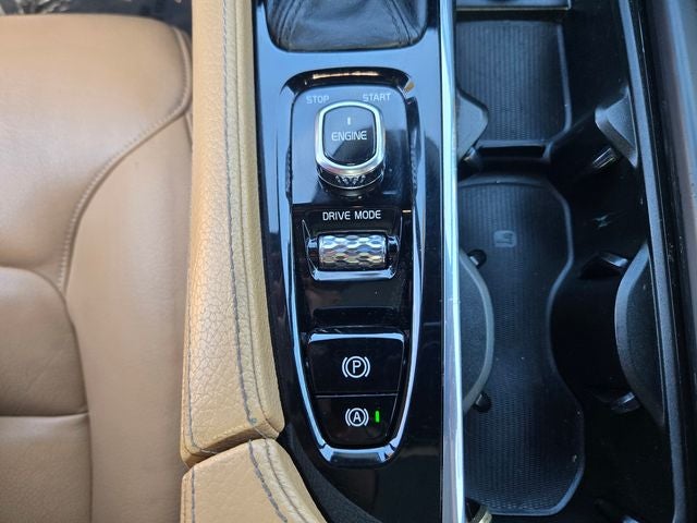 2018 Volvo S90 T5 Momentum Sedan AWD w/Convenience Package