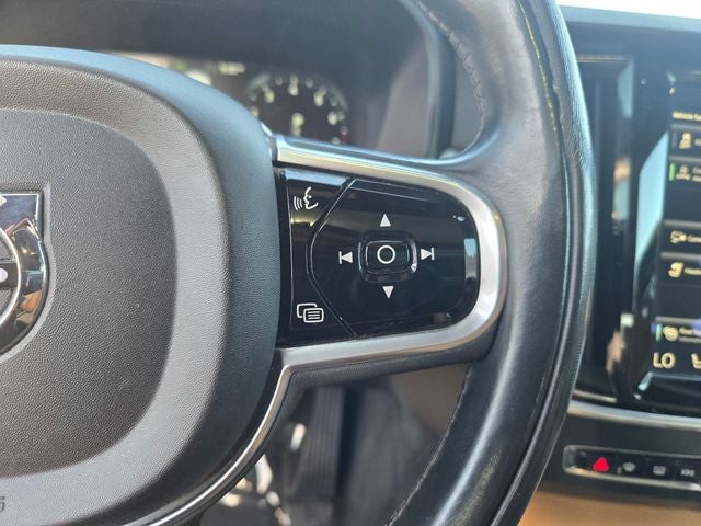 2018 Volvo S90 T5 Momentum Sedan AWD w/Convenience Package