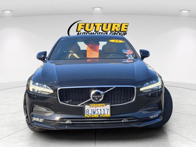 2018 Volvo S90 T5 Momentum Sedan AWD w/Convenience Package