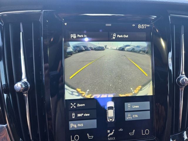 2018 Volvo S90 T5 Momentum Sedan AWD w/Convenience Package