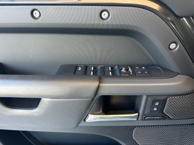 2023 Land Rover Defender 110 X