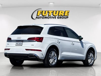 2023 Audi Q5 45 S line Premium quattro