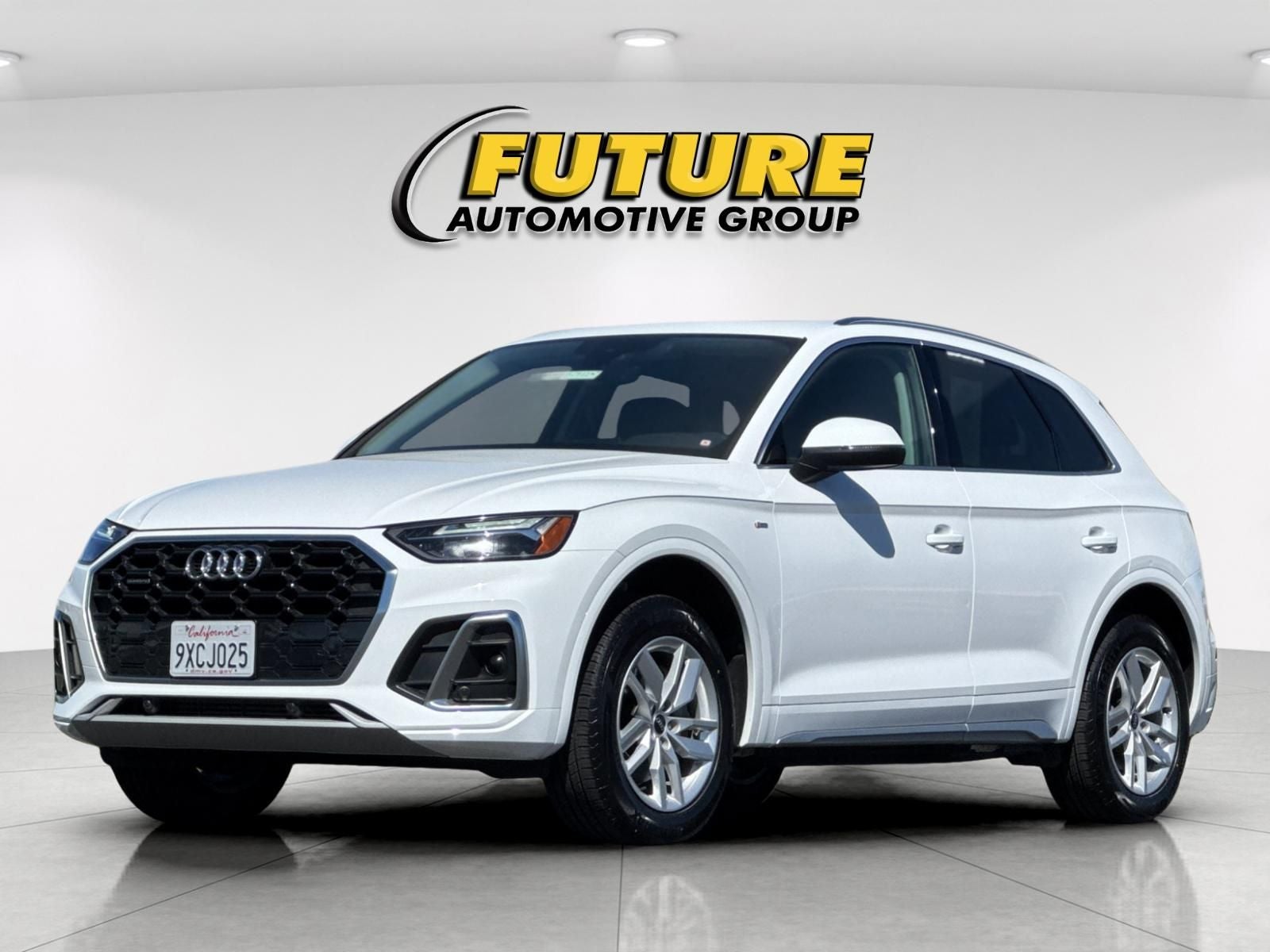 2023 Audi Q5 45 S line Premium quattro