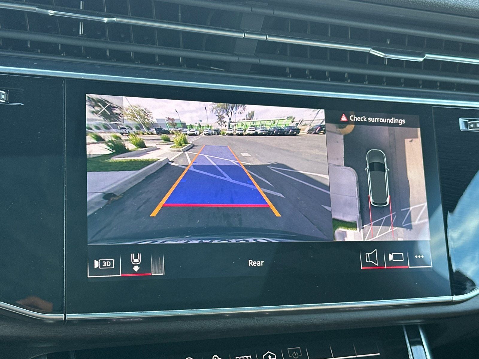 2022 Audi Q7 45 Premium Plus quattro