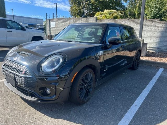2022 MINI Cooper S Clubman Classic ALL4 Wagon w/Signature & Premium Package