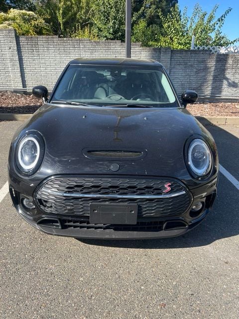 2022 MINI Cooper S Clubman Classic ALL4 Wagon w/Signature & Premium Package