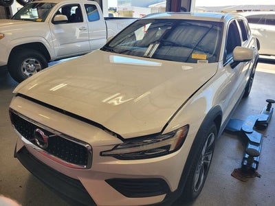 2020 Volvo V60 Cross Country T5