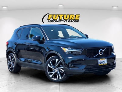 2019 Volvo XC40 R-Design