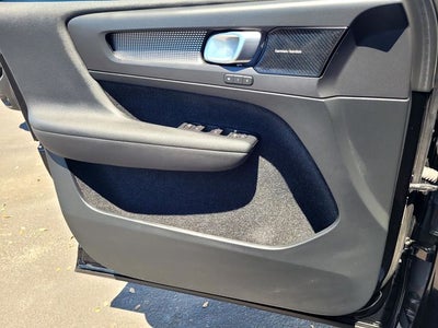 2019 Volvo XC40 R-Design