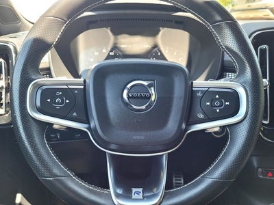 2019 Volvo XC40 R-Design