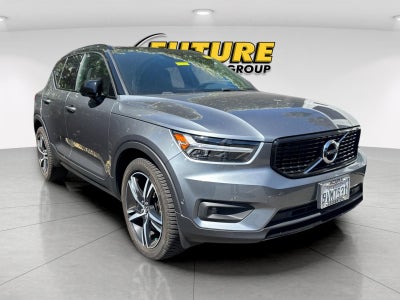 2019 Volvo XC40 R-Design