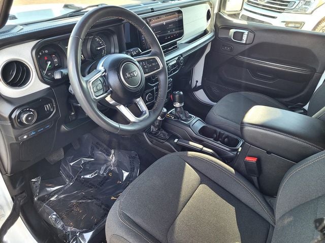 2024 Jeep Wrangler Sahara 4xe