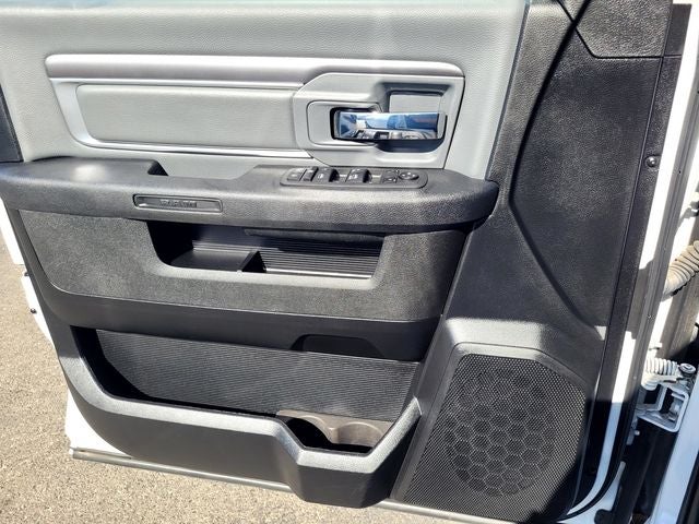 2022 RAM 1500 Classic SLT HEMI