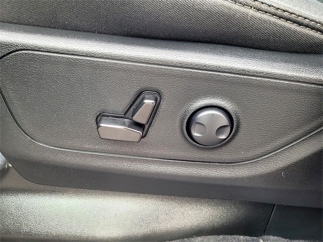 2025 RAM 1500 Big Horn/Lone Star 4X4