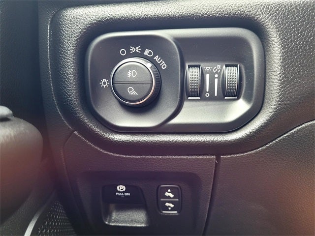 2025 RAM 1500 Big Horn/Lone Star 4X4